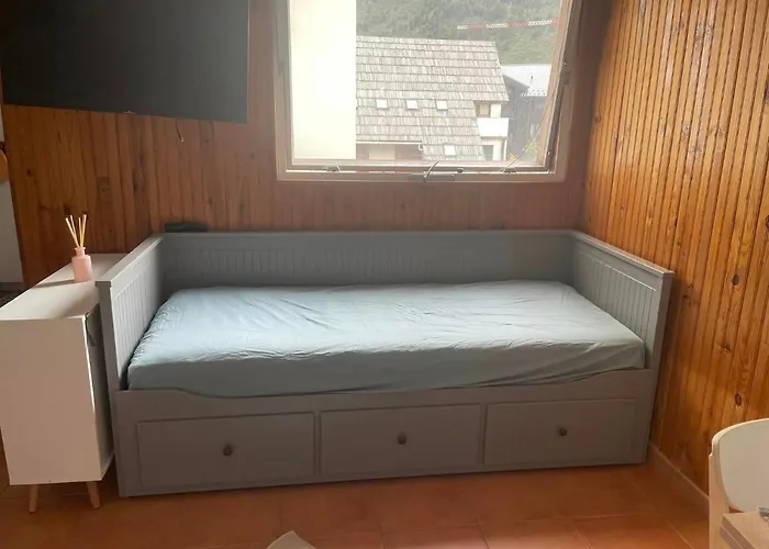 Studio Cosy Auron